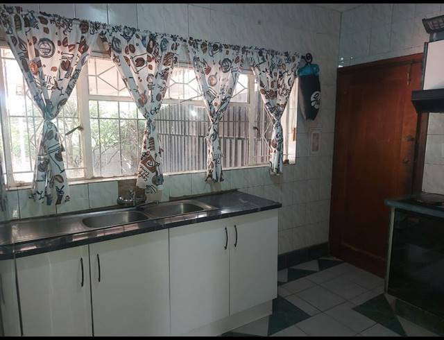 4 BEDROOM PROPERTY TO RENT IN BIRCHLEIGH